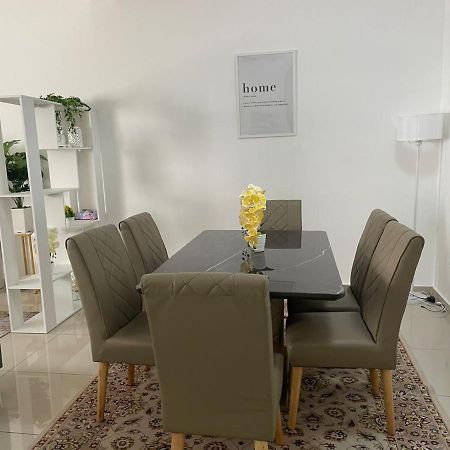 Safiyya Homestay Kluang Bagian luar foto