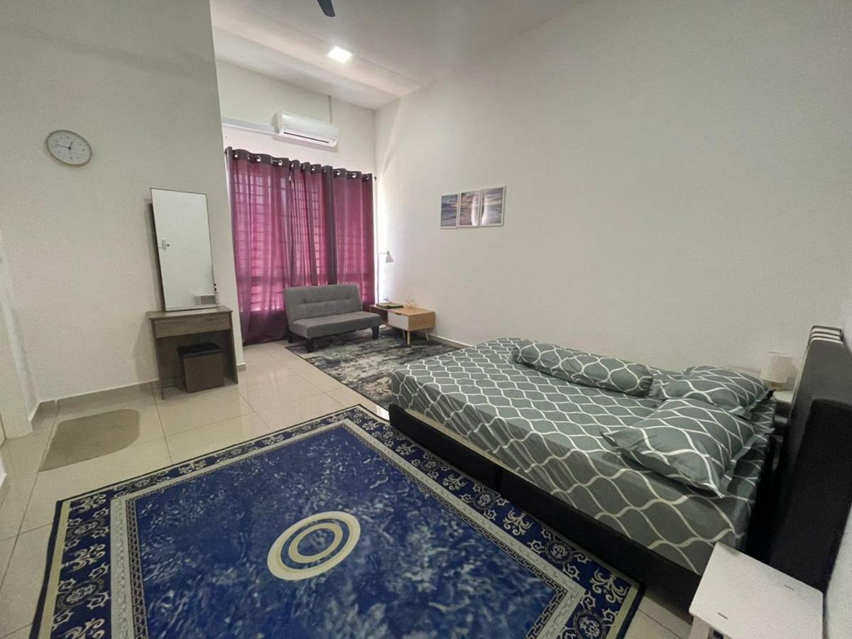 Safiyya Homestay Kluang Bagian luar foto